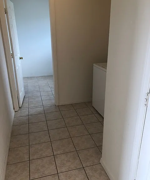 941 Lone Pine Rd — Photo 6