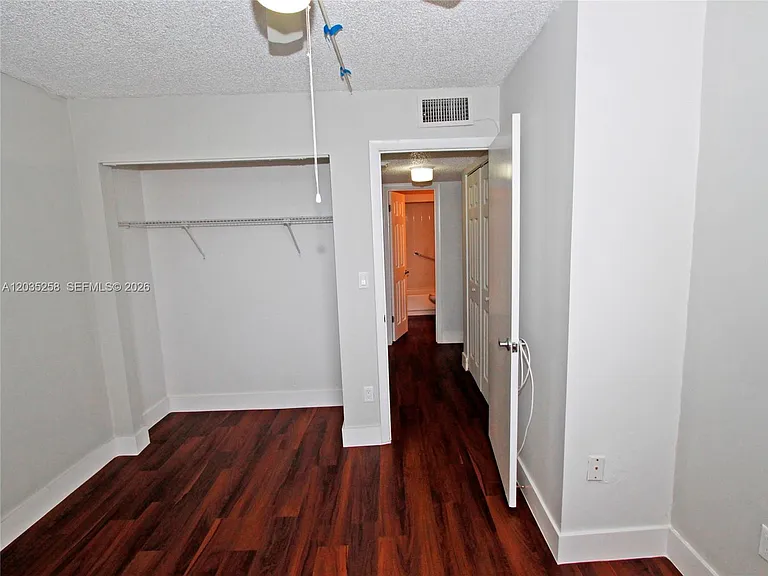 9411 SW 4th St #308 — Photo 17