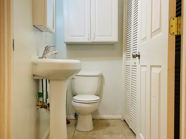 1721 Guilford Ave #3 — Photo 9