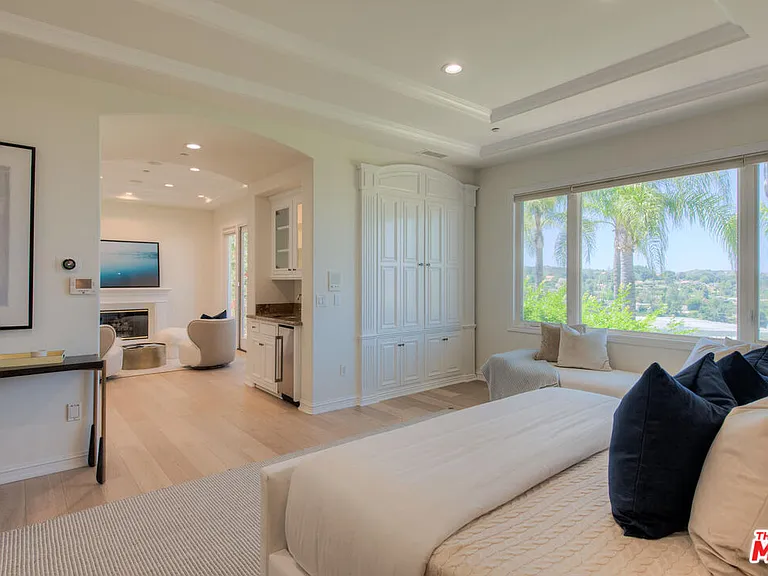 3791 Winford Dr — Photo 22