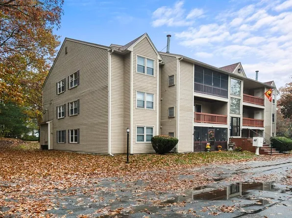 8 Randolph Dr #8, Tewksbury, MA 01876