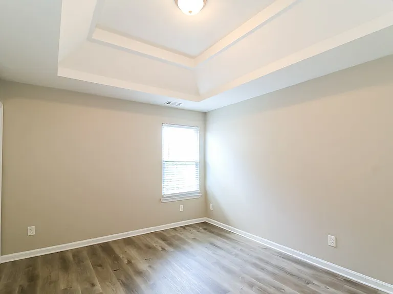 2436 Cornell Cir — Photo 13