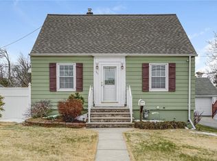 547 Harding Ave, Perth Amboy, NJ 08861