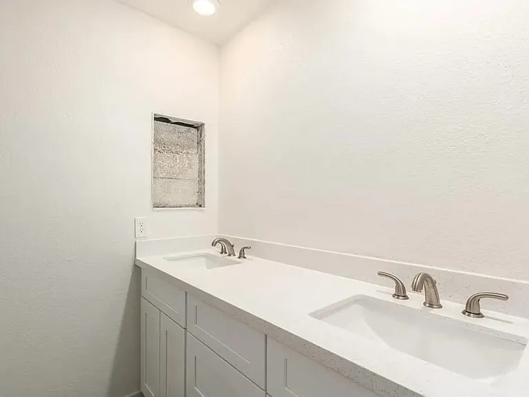 6480 N 82nd St #113 — Photo 2