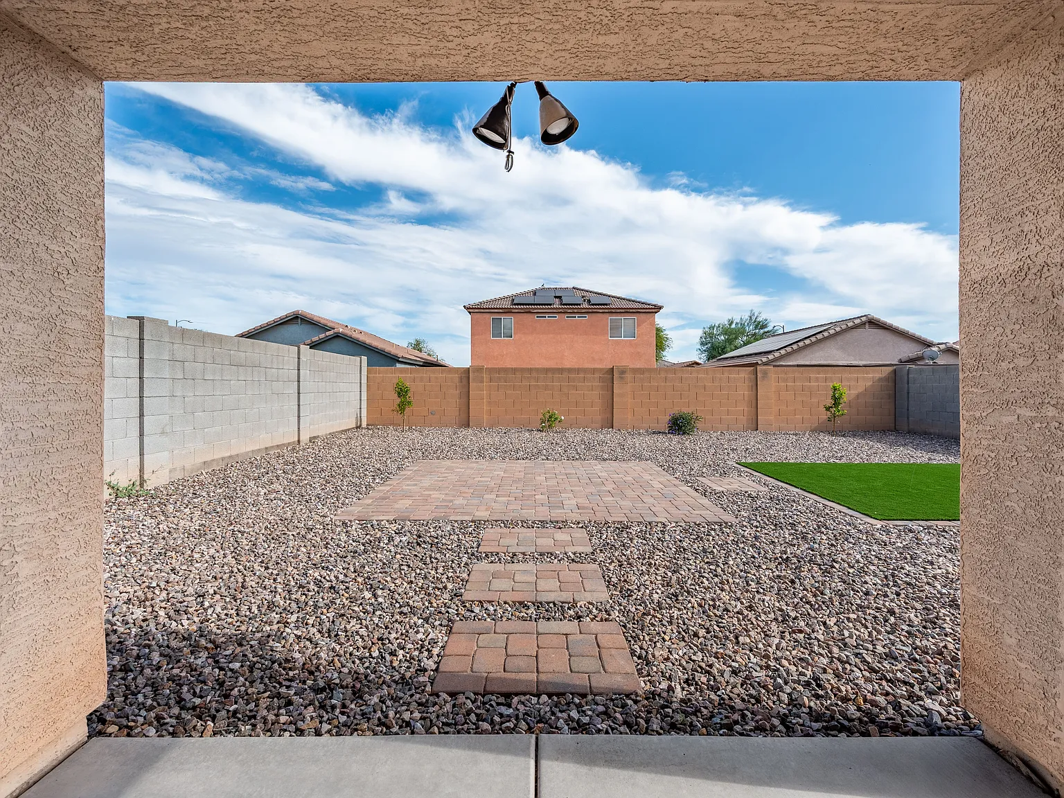 2 bed, 2.0 bath, 988 sqft, $1,775 — Photo 3