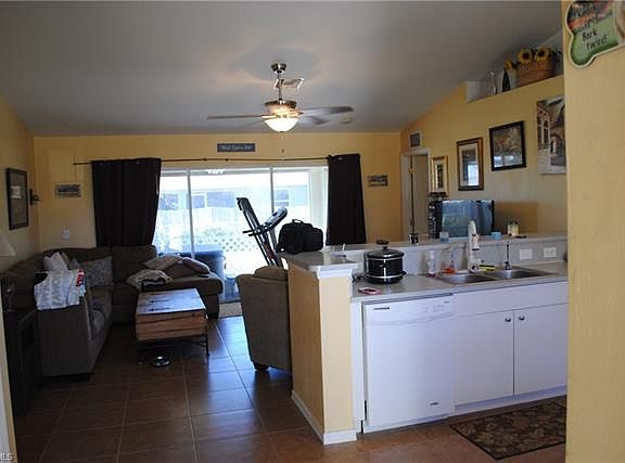 5th image of 4309 NE 9th Ave