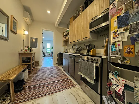 Rented by Rumah Realty Inc | media 11