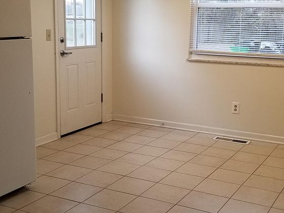 3rd image of 4418 Cherryhurst Dr
