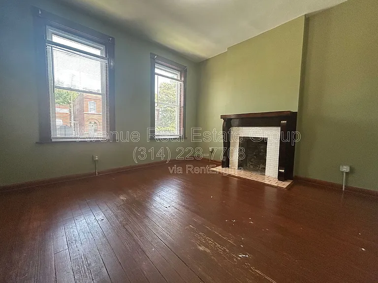 4415 S Compton Ave #1F — Photo 3