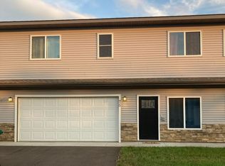 420 Sierra Pl, Roberts, WI 54023