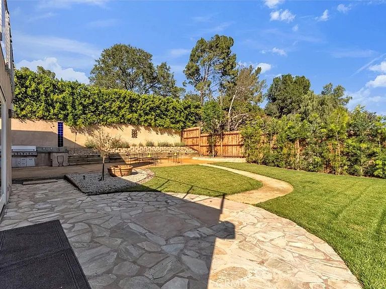 9824 Baden Ave — Photo 40