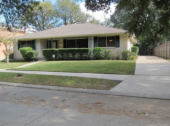 2nd image of 2528 Ramsey Dr
