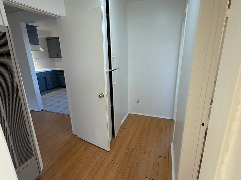 925 Carob Way #5 — Photo 9