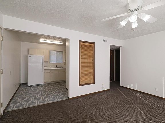 5th image of 2444 E St APT 1