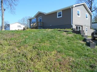 412 Log Wall Rd, Dickson, TN 37055