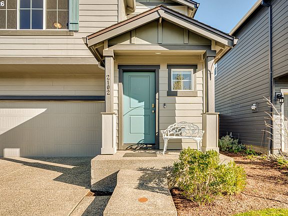 2nd image of 2102 S Sandhill Way