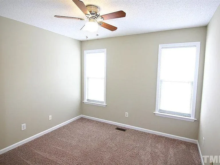 5325 Cog Hill Ct — Photo 4