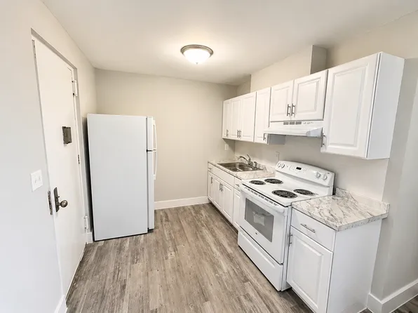 (undisclosed Address), Long Beach, NY 11561