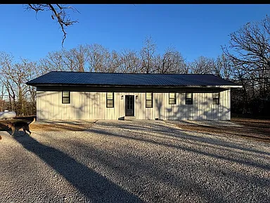 938 Post Oak Rd — exterior photo