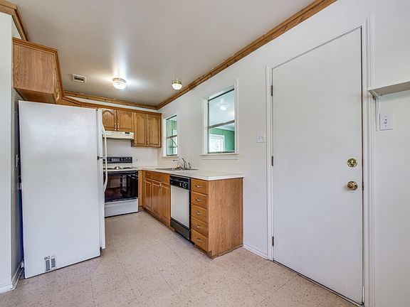 4th image of 119 Boxwood Dr