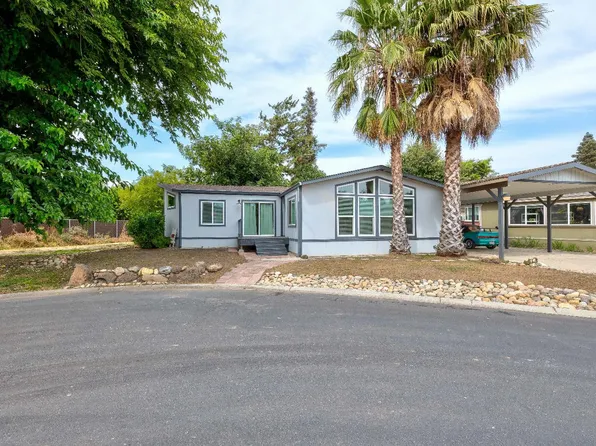 21 Whispering Way, Lodi, CA 95242