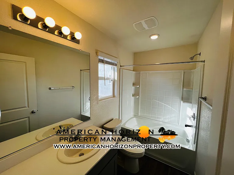 1320 Matlack St — Photo 10
