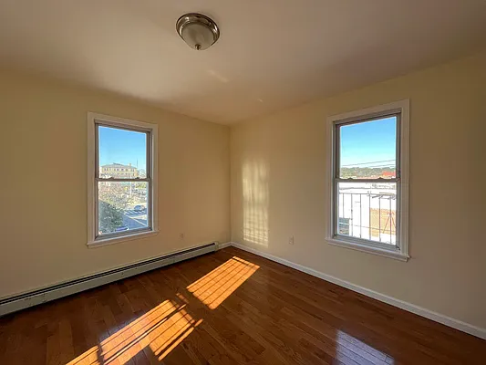 Rented by Parlor Real Estate Corp | media 12