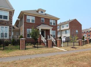 6305 Still Spring Pl, Alexandria, VA 22315