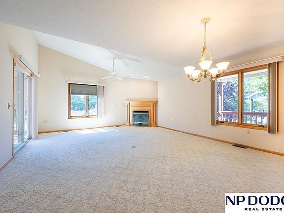 4th image of 4623 S 85th Ct