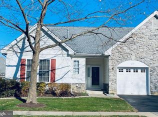 170 Meadowlark Dr, Hamilton, NJ 08690