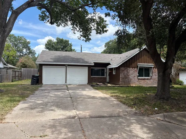 7122 Sharpcrest St, Houston, TX 77074