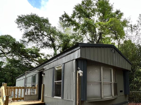 2209 Dora Dr