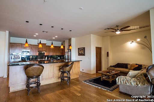 5th image of 230 Dwyer Ave Unit 502