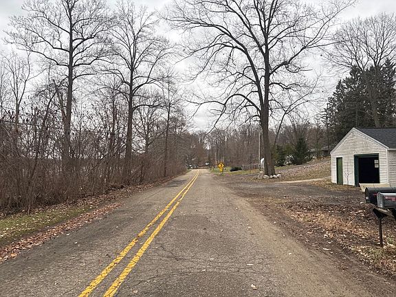 5th image of 31337 Baseline Rd