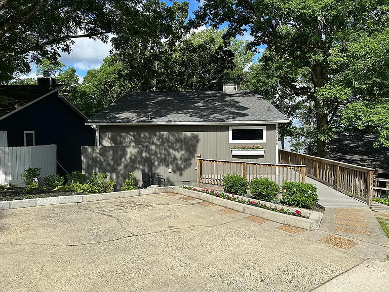 28006 Marina Dr — Photo 31