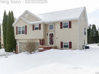2430 Hickory Circle Dr, Howell, MI, 48855