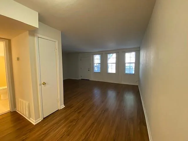 1818 Prytania St #104 — Photo 6