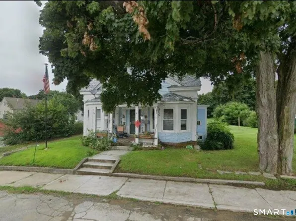 22 Oak Street, Killingly, CT 06239