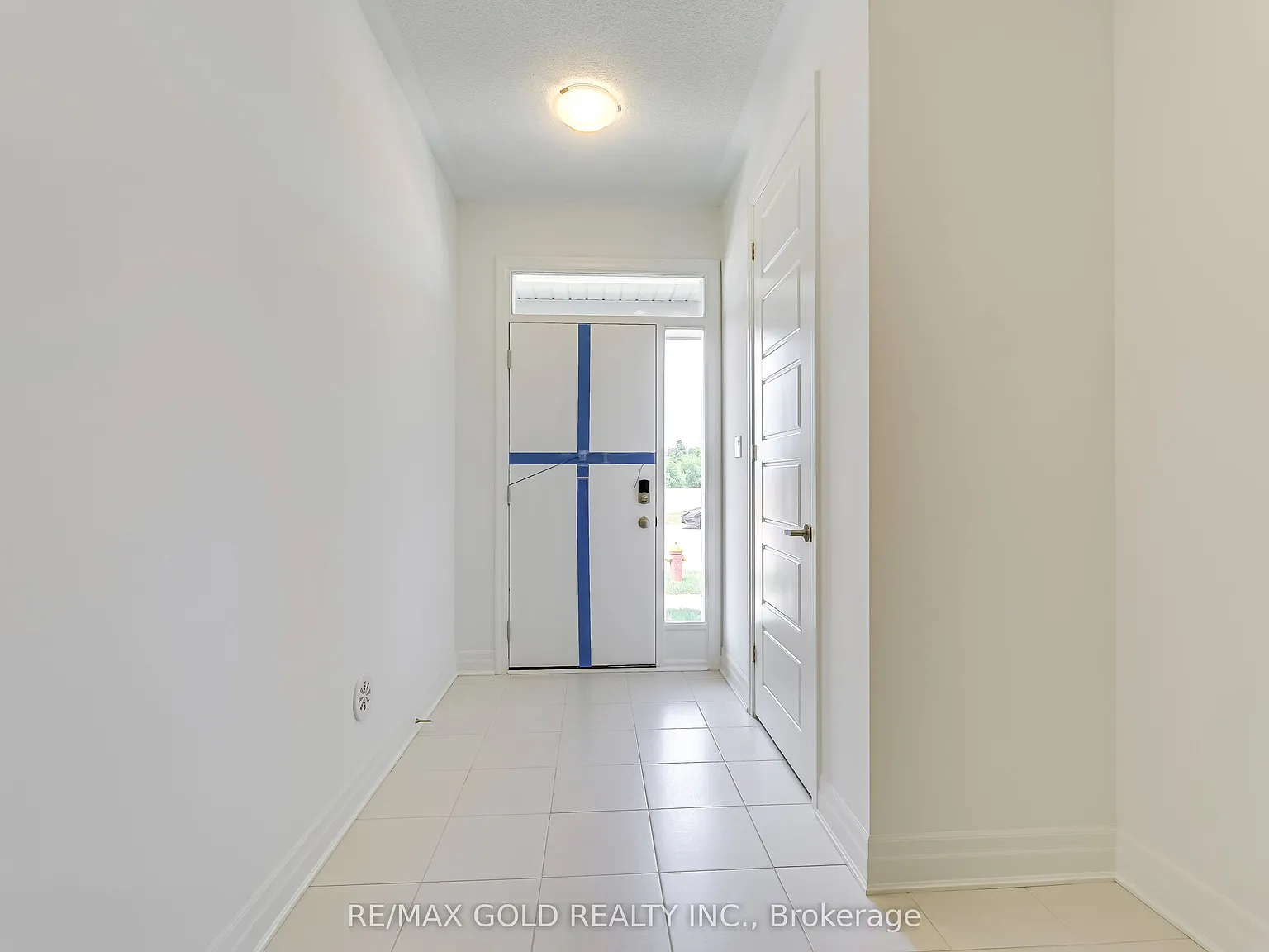 4 bed, $4,000 — Photo 4