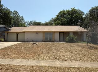 12410 La Lira Dr, San Antonio, TX 78233