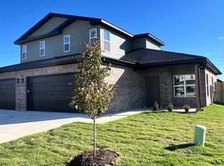 622 Cosmos St, Centerton, AR 72719