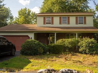 817 Lishakill Rd, Niskayuna, NY 12309