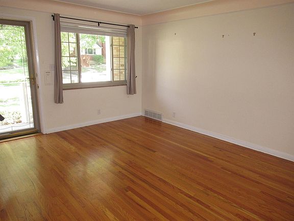 5th image of 1255 Thurnridge Dr