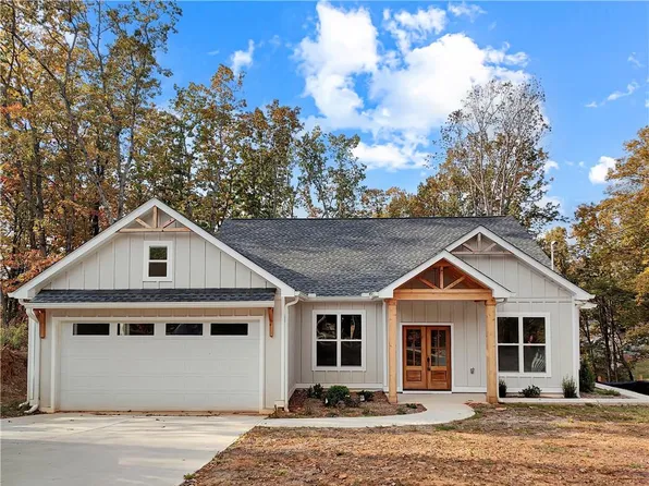 3635 Cagle Rd, Gainesville, GA 30501