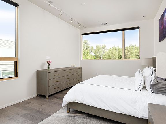 4th image of 102 Evans Rd #203