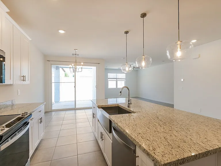 24426 W Grenadine Rd — Photo 8