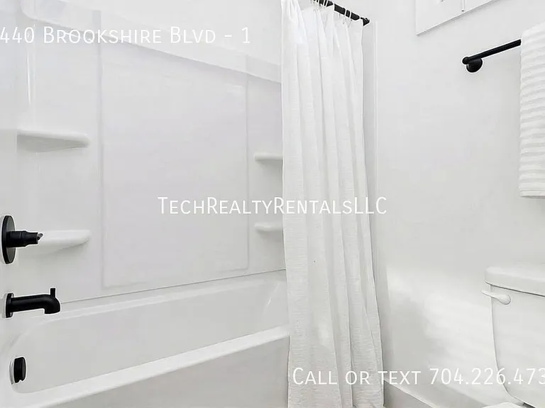 3440 Brookshire Blvd #1 — Photo 28