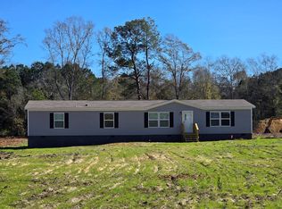 565 Sands Dr SW, Poulan, GA 31781