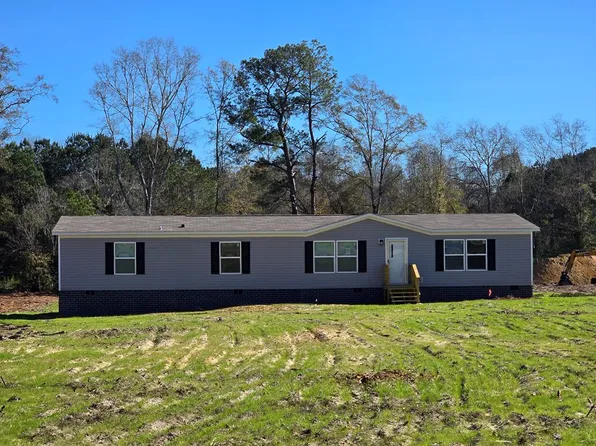 565 Sands Dr SW, Poulan, GA 31781