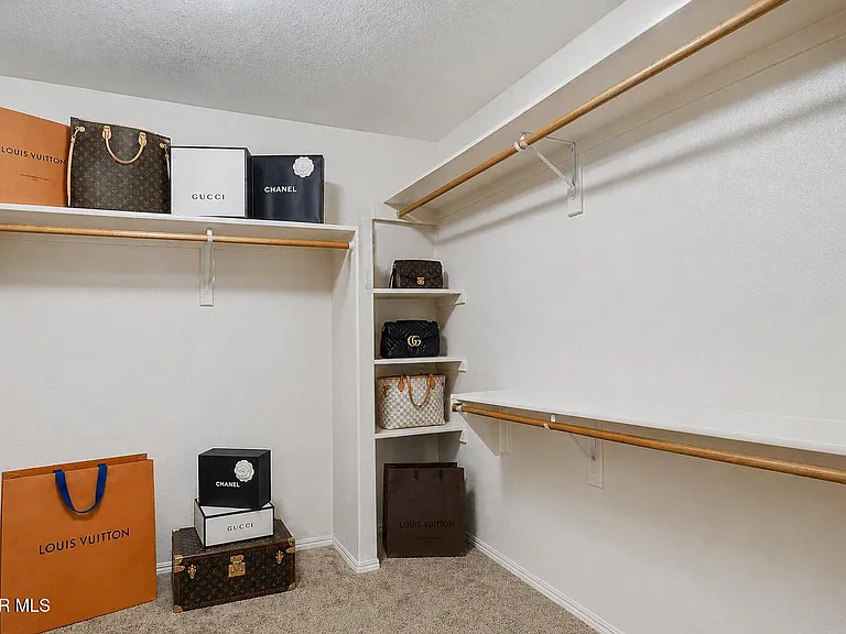 14668 Oldenberg Ct — Photo 32
